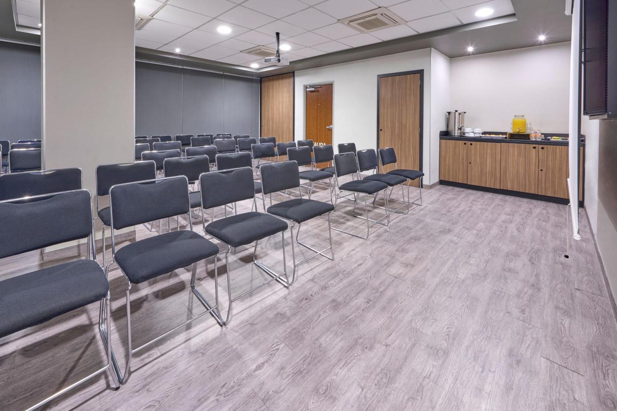 City Express Plus By Marriott Ciudad De Mexico Periferico Sur Tlalpan Ngoại thất bức ảnh